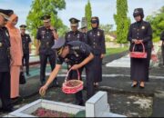 Imigrasi Gorontalo Gelar Upacara Tabur Bunga untuk Kenang Jasa Pahlawan