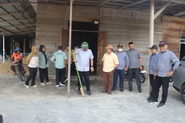 Komisi II Deprov Gorontalo Tinjau Penggilingan Padi, Pastikan Stok Beras Aman Jelang Lebaran