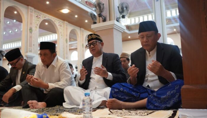 Thomas Mopili Hadiri Sholat Idul Fitri Bersama Forkopimda Gorontalo