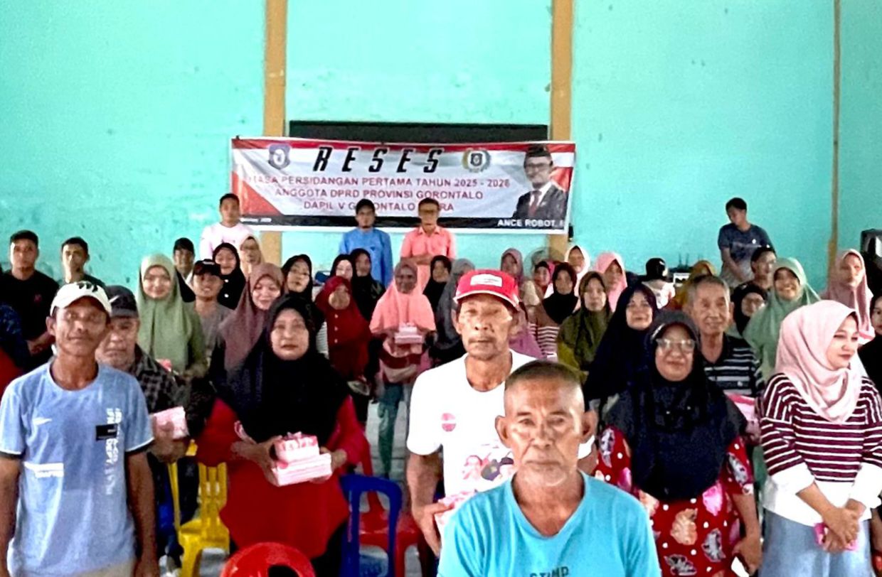 Anggota DPRD Provinsi Gorontalo Ance Robot Tampung Aspirasi Warga Tolinggula Pantai
