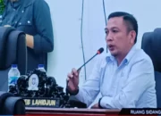 Ghalieb Lahidjun Interupsi Paripurna: “Honorer Non Database Harus Diperjuangkan”