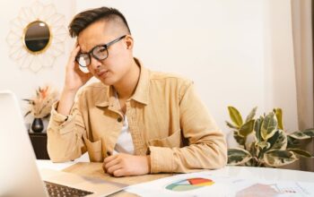 Dolar Menguat, Perlukah Memikirkan Ulang Rencana Traveling ke Luar Negeri? Dolar Menguat, Perlukah Memikirkan Ulang Rencana Traveling ke Luar Negeri?