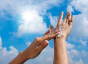 Apakah Bayi Perlu Sunscreen? Ini Penjelasan untuk Orang Tua